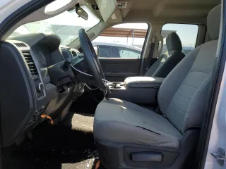 2018 Ram 1500 Express с VIN 1C6RR6FG9JS280275, выставлен на аукционе Copart как лот 82043654 с пробегом 81 658 миль миль и Чистый • Clean title. История ставок и продаж доступна на DreamBid. Изображение 7.