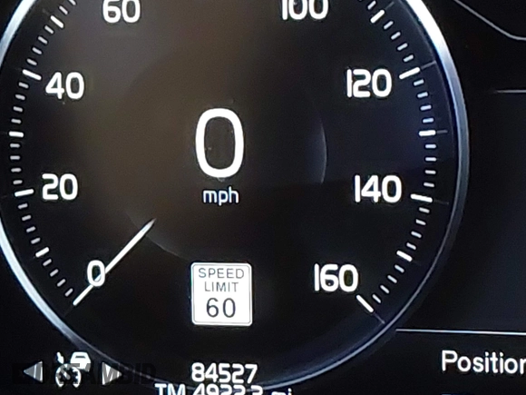 2019 Volvo XC60 Inscription with VIN LYVA22RL4KB335663, listed as a IAAI auction lot 42013201 with 84,527 mi miles and . Bid and sale history available at DreamBid. Image 15.