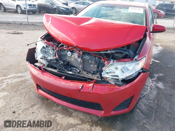 2014 Toyota Camry L with VIN 4T4BF1FK3ER435781, listed as a IAAI auction lot 41882265 with 28,509 mi miles. Bid and sale history available at carsss.com. Image 6.