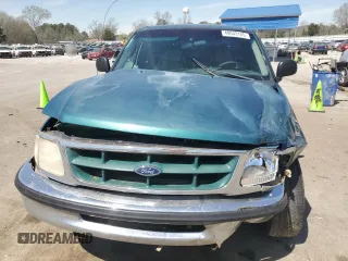 1998 Ford F-150 z VIN 1FTZF176XWNB03959, wystawiony jako Copart lot #49043105 z przebiegiem 300 884 mil mil oraz Szkoda całkowita • Salvage title. Historia ofert i sprzedaży dostępna na DreamBid. Obrazek 5.