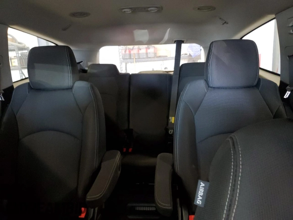 2016 Chevrolet Traverse LT with VIN 1GNKVGKD7GJ292258, listed as a Copart auction lot 52414465 with 110,318 mi miles and Salvage Title. Bid and sale history available at DreamBid. Image 10.