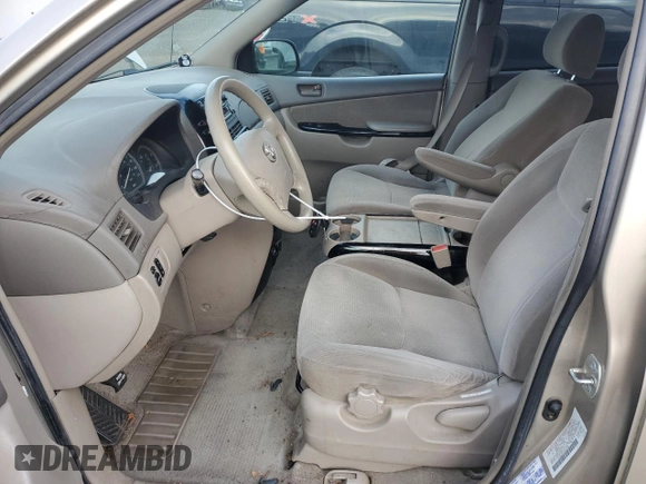 2004 Toyota Sienna CE with VIN 5TDZA23CX4S018644, listed as a Copart auction lot 77444934 with 201,983 mi miles and Salvage Title. Bid and sale history available at DreamBid. Image 7.
