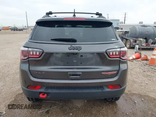 2019 Jeep Compass Trailhawk with VIN 3C4NJDDBXKT795294, listed as a IAAI auction lot 42046344 with 100,395 mi miles and . Bid and sale history available at DreamBid. Image 17.