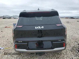 2024 Kia EV9 GT-Line z VIN KNDAEFS52R6040494, wystawiony jako Copart lot #51679105 z przebiegiem Nie podano mil oraz Szkody całkowita. Historia ofert i sprzedaży dostępna na DreamBid. Obrazek 6.