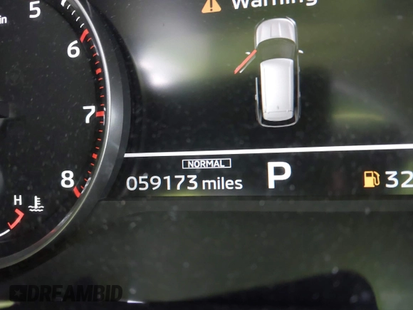 2024 Mitsubishi Outlander SE z VIN JA4J3VA84RZ010773, wystawiony jako IAAI lot #41972050 z przebiegiem 59 173 mil mil oraz . Historia ofert i sprzedaży dostępna na DreamBid. Obrazek 7.