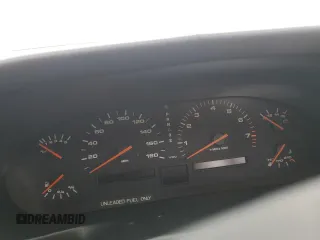 1989 Porsche 928 z VIN WP0JB0923KS861070, wystawiony jako Copart lot #88502805 z przebiegiem Nie podano mil oraz Szkody całkowita. Historia ofert i sprzedaży dostępna na DreamBid. Obrazek 9.