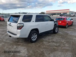 2022 Toyota 4Runner SR5 Premium with VIN JTENU5JR9N6042526, listed as a IAAI auction lot 40919872 with 37,404 mi miles and . Bid and sale history available at DreamBid. Image 4.