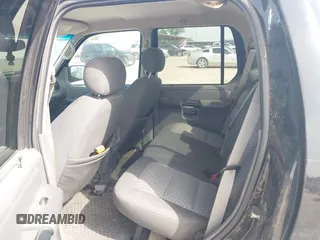 2005 Ford Explorer Sport Trac XLS z VIN 1FMZU67K25UB46224, wystawiony jako IAAI lot #42637796 z przebiegiem 164 944 mil mil oraz . Historia ofert i sprzedaży dostępna na DreamBid. Obrazek 8.