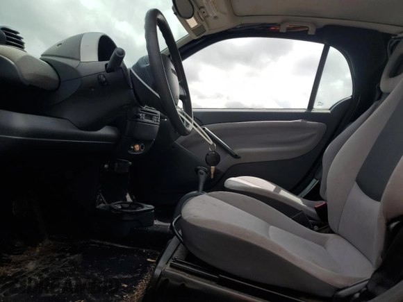 2006 Smart fortwo with VIN WMEAJ00F86J249141, listed as a Copart auction lot 63911255 with 191,810 mi miles and Clean title. Bid and sale history available at DreamBid. Image 7.