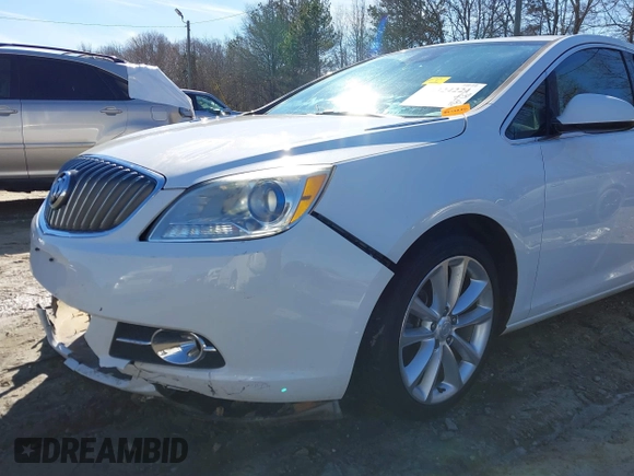 2012 Buick Verano with VIN 1G4PP5SK2C4156877, listed as a IAAI auction lot 41324221 with 122,191 mi miles. Bid and sale history available at carsss.com. Image 18.