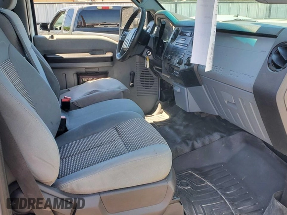 2013 Ford F-450 XL with VIN 1FDUF4GY4DEA68941, listed as a Copart auction lot 64725905 with 170,743 mi miles and Clean title. Bid and sale history available at DreamBid. Image 5.