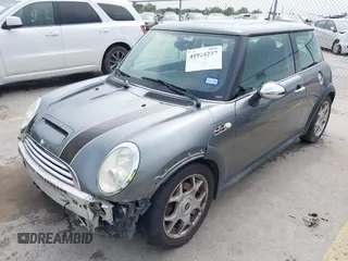 2006 MINI Hardtop S with VIN WMWRE33546TJ40154, listed as a IAAI auction lot 41924257 with 109,158 mi miles and . Bid and sale history available at DreamBid. Image 2.