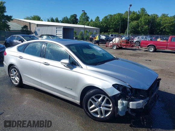 2019 Ford Fusion Titanium with VIN 3FA6P0RUXKR141565, listed as a IAAI auction lot 42323999 with 206,397 mi miles and . Bid and sale history available at DreamBid. Image 1.