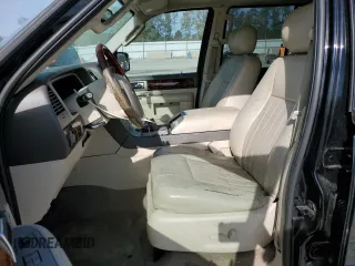 2004 Lincoln Navigator Luxury with VIN 5LMFU27R24LJ25870, listed as a Copart auction lot 76227474 with 147,854 mi miles and Salvage Title. Bid and sale history available at carsss.com. Image 7.