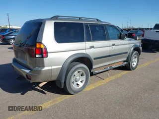 2003 Mitsubishi Montero Sport ES with VIN JA4MT21H93J046492, listed as a IAAI auction lot 42023037 with 181,406 mi miles. Bid and sale history available at carsss.com. Image 4.
