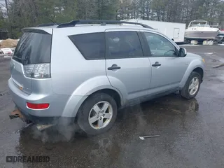 2007 Mitsubishi Outlander LS with VIN JA4MT31X97Z004392, listed as a IAAI auction lot 41727465 with 202,503 mi miles. Bid and sale history available at carsss.com. Image 4.