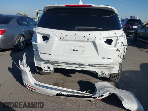 2016 Kia Sorento SX with VIN 5XYPK4A55GG083584, listed as a IAAI auction lot 41414740 with 58,035 mi miles. Bid and sale history available at carsss.com. Image 6.