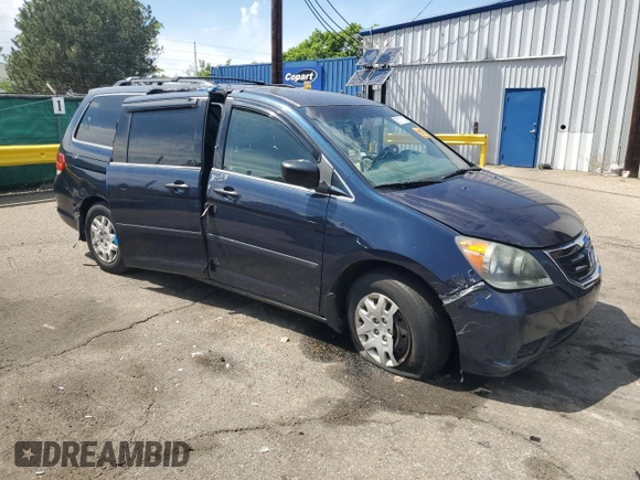 2009 Honda Odyssey LX z VIN 5FNRL38209B051664, wystawiony jako Copart lot #56710125 z przebiegiem 123 mil mil oraz Nie do naprawy • Non repairable. Historia ofert i sprzedaży dostępna na DreamBid. Obrazek 4.