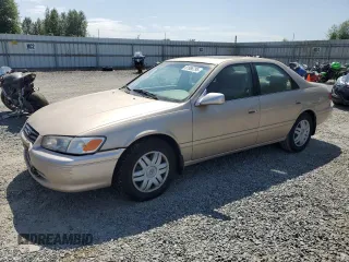 2000 Toyota Camry CE z VIN JT2BG22K2Y0427196, wystawiony jako Copart lot #61586795 z przebiegiem 194 282 mil mil oraz Czysty tytuł • Clean title. Historia ofert i sprzedaży dostępna na DreamBid. Obrazek 1.