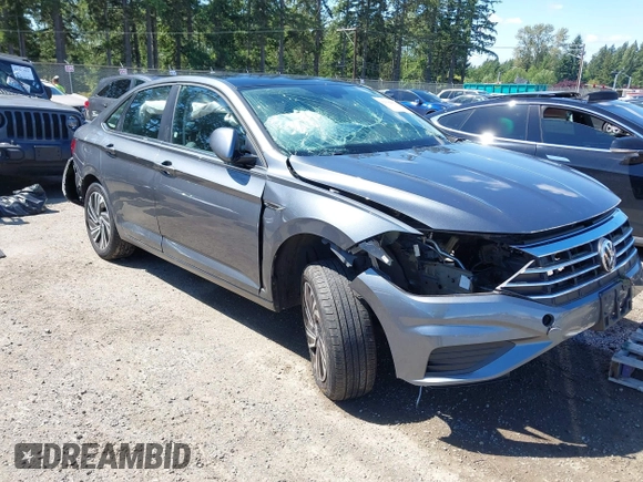 2021 Volkswagen Jetta SEL with VIN 3VWE57BU9MM098736, listed as a IAAI auction lot 42384031 with 28,070 mi miles and . Bid and sale history available at DreamBid. Image 1.