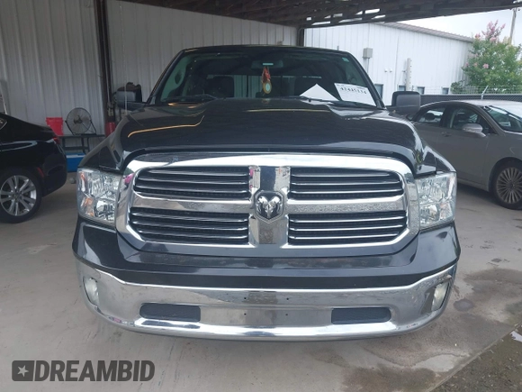 2016 Ram 1500 Big Horn z VIN 1C6RR6GT1GS163861, wystawiony jako IAAI lot #42445134 z przebiegiem 202 948 mil mil oraz . Historia ofert i sprzedaży dostępna na DreamBid. Obrazek 12.