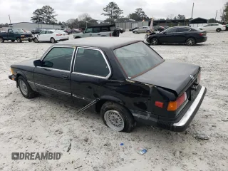 1982 BMW 3 Series z VIN WBAAG3305C8379187, wystawiony jako Copart lot #46306214 z przebiegiem 125 737 mil mil oraz Szkody całkowita. Historia ofert i sprzedaży dostępna na DreamBid. Obrazek 2.