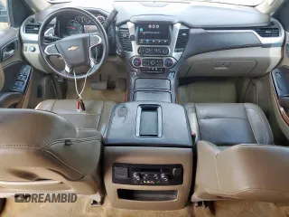 2015 Chevrolet Tahoe LTZ z VIN 1GNSCCKC8FR102859, wystawiony jako Copart lot #56755555 z przebiegiem 167 191 mil mil oraz Czysty tytuł • Clean title. Historia ofert i sprzedaży dostępna na DreamBid. Obrazek 8.