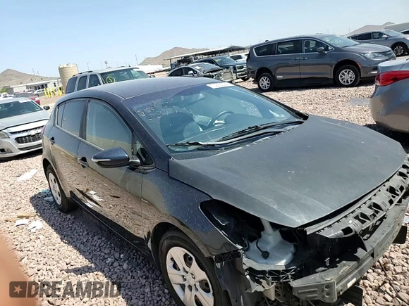 2018 Kia Forte LX with VIN KNAFK5A81J5773924, listed as a Copart auction lot 70299094 with 114,137 mi miles and Salvage Title. Bid and sale history available at carsss.com. Image 10.