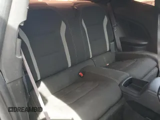 2017 Chevrolet Camaro 1LT z VIN 1G1FB1RX8H0213048, wystawiony jako Copart lot #56724075 z przebiegiem Nie podano mil oraz Szkoda całkowita • Salvage title. Historia ofert i sprzedaży dostępna na DreamBid. Obrazek 10.