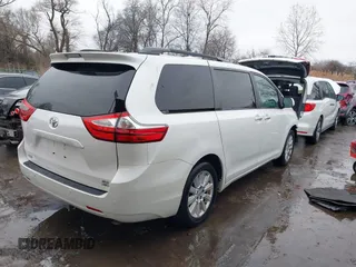 2015 Toyota Sienna Ltd with VIN 5TDDK3DC9FS115784, listed as a IAAI auction lot 41355934 with 125,675 mi miles. Bid and sale history available at carsss.com. Image 4.