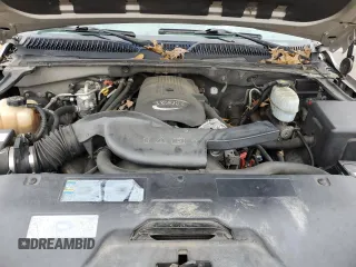 2004 Chevrolet Suburban Z71 with VIN 3GNFK16ZX4G126102, listed as a Copart auction lot 41761465 with 0 mi miles and Salvage Title. Bid and sale history available at carsss.com. Image 12.