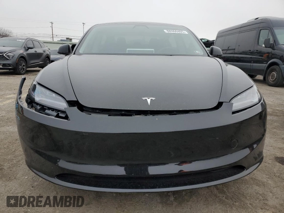 2025 Tesla Model 3 Long Range with VIN 5YJ3E1EA0SF890851, listed as a Copart auction lot 88960465 with 755 mi miles and Salvage Title. Bid and sale history available at DreamBid. Image 5.