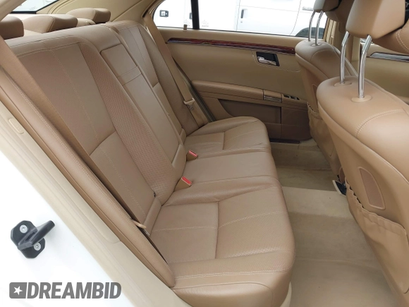 2009 Mercedes-Benz S-Class 5.5L V8 with VIN WDDNG71X89A245647, listed as a IAAI auction lot 41991864 with 81,766 mi miles. Bid and sale history available at carsss.com. Image 8.