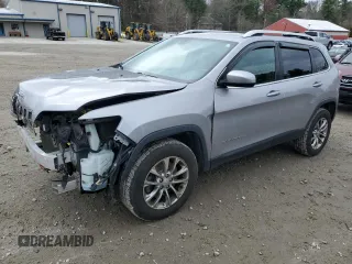 2019 Jeep Cherokee Latitude Plus with VIN 1C4PJMLB6KD214924, listed as a Copart auction lot 53068775 with 111,330 mi miles and Salvage Title. Bid and sale history available at carsss.com. Image 1.