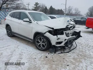 2018 BMW X1 xDrive28i with VIN WBXHT3C33J3H29973, listed as a IAAI auction lot 41547866 with 1 mi miles. Bid and sale history available at carsss.com. Image 1.