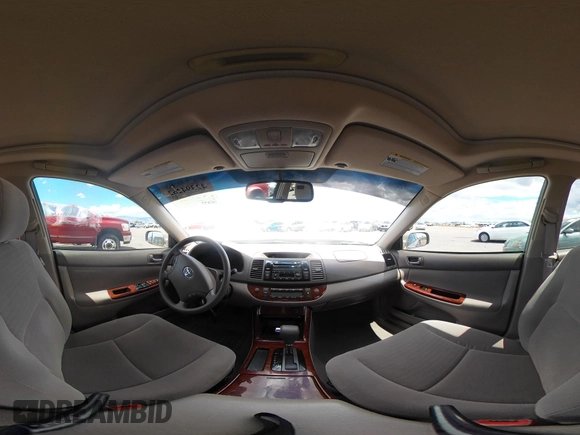 2006 Toyota Camry STD z VIN 4T1BE30KX6U658158, wystawiony jako IAAI lot #42394262 z przebiegiem 102 830 mil mil oraz . Historia ofert i sprzedaży dostępna na DreamBid. Obrazek 20.