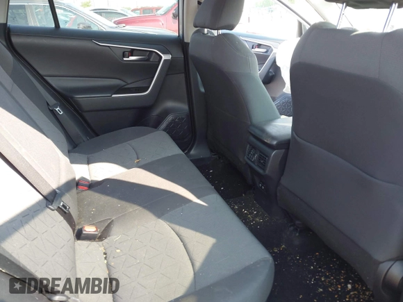 2020 Toyota RAV4 Hybrid XLE z VIN 2T3RWRFVXLW054810, wystawiony jako IAAI lot #42411211 z przebiegiem 94 523 mil mil oraz . Historia ofert i sprzedaży dostępna na DreamBid. Obrazek 8.