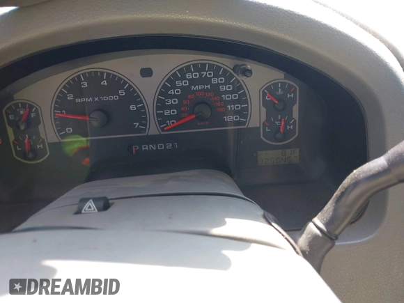 2008 Ford F-150 XL with VIN 1FTRW12W48KB73095, listed as a IAAI auction lot 41987719 with 325,045 mi miles and . Bid and sale history available at DreamBid. Image 7.