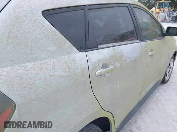 2010 Pontiac Vibe w/1SB with VIN 5Y2SP6E09AZ416271, listed as a IAAI auction lot 41534423 with 195,878 mi miles. Bid and sale history available at carsss.com. Image 14.