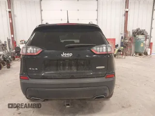 2019 Jeep Cherokee Latitude with VIN 1C4PJMCX6KD218841, listed as a IAAI auction lot 41826614 with 110,109 mi miles and . Bid and sale history available at DreamBid. Image 16.