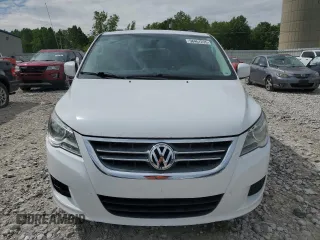 2014 Volkswagen Routan SE z VIN 2C4RVABG0ER134352, wystawiony jako Copart lot #58467235 z przebiegiem 161 822 mil mil oraz Czysty tytuł • Clean title. Historia ofert i sprzedaży dostępna na DreamBid. Obrazek 5.