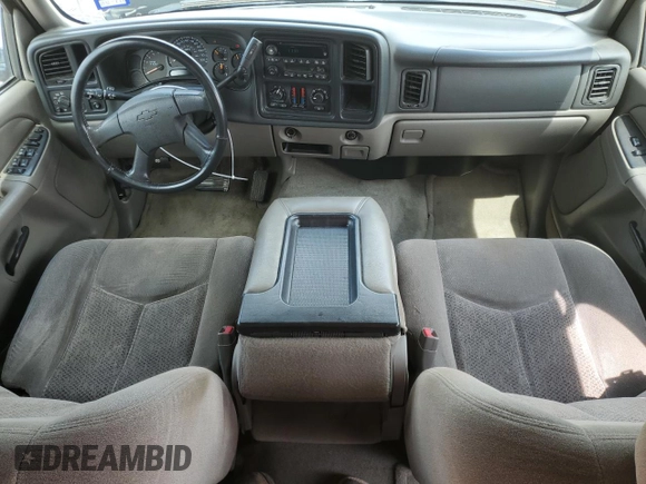 2004 Chevrolet Tahoe LT with VIN 1GNEC13Z04R200222, listed as a Copart auction lot 64813184 with 219,805 mi miles and Clean Title. Bid and sale history available at carsss.com. Image 8.