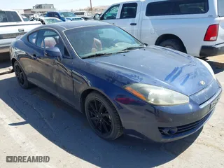 2008 Hyundai Tiburon GT with VIN KMHHN66F28U280572, listed as a IAAI auction lot 41824507 with 189,851 mi miles. Bid and sale history available at carsss.com. Image 1.