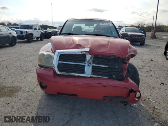 2005 Dodge Dakota SLT z VIN 1D7HW48K05S310312, wystawiony jako Copart lot #88061125 z przebiegiem 208 806 mil mil oraz Nie do naprawy • Non repairable. Historia ofert i sprzedaży dostępna na DreamBid. Obrazek 5.