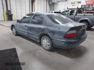 1997 Honda Accord DX with VIN 1HGCD5621VA005525, listed as a IAAI auction lot 42218121 with 196,053 mi miles and . Bid and sale history available at carsss.com. Image 3.