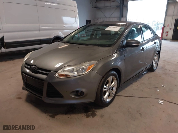 2014 Ford Focus SE with VIN 1FADP3F27EL153901, listed as a IAAI auction lot 41724290 with 141,036 mi miles. Bid and sale history available at carsss.com. Image 17.