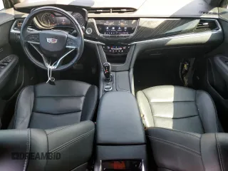 2020 Cadillac XT6 FWD Premium Luxury with VIN 1GYKPCRS1LZ199080, listed as a Copart auction lot 52252865 with 68,494 mi miles and Salvage title. Bid and sale history available at DreamBid. Image 8.