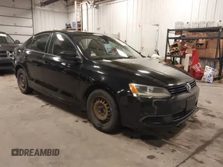2013 Volkswagen Jetta S с VIN 3VW2K7AJ5DM286575, выставлен на аукционе IAAI как лот 42294066 с пробегом 125 482 миль миль и . История ставок и продаж доступна на DreamBid. Изображение 1.