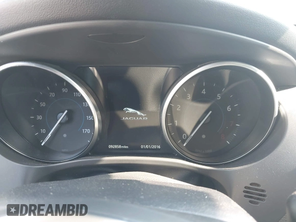 2018 Jaguar F-Pace 35t Prestige с VIN SADCK2EV3JA247827, выставлен на аукционе IAAI как лот 42674520 с пробегом 92 858 миль миль и . История ставок и продаж доступна на DreamBid. Изображение 7.