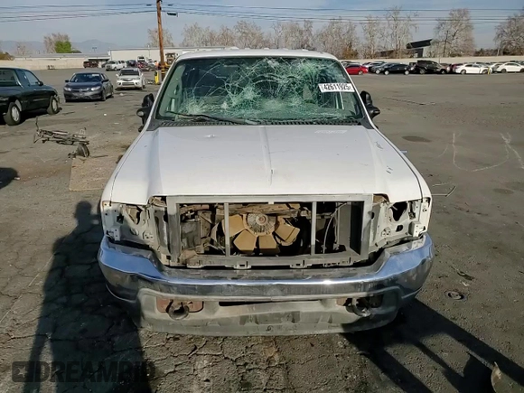 2001 Ford F-350 XL with VIN 1FTSW30S21ED10763, listed as a Copart auction lot 42611925 with 208,484 mi miles and Salvage Title. Bid and sale history available at DreamBid. Image 10.
